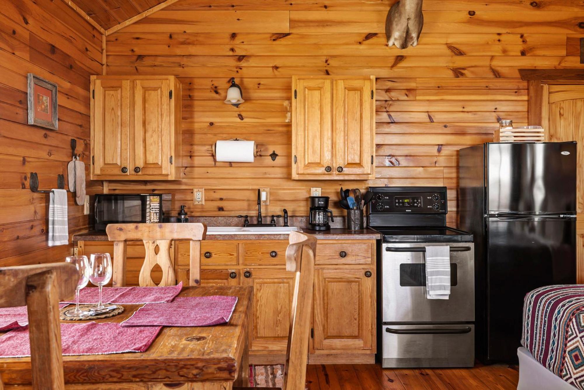 Enchanted Rockview Cabins Crabapple Bilik gambar